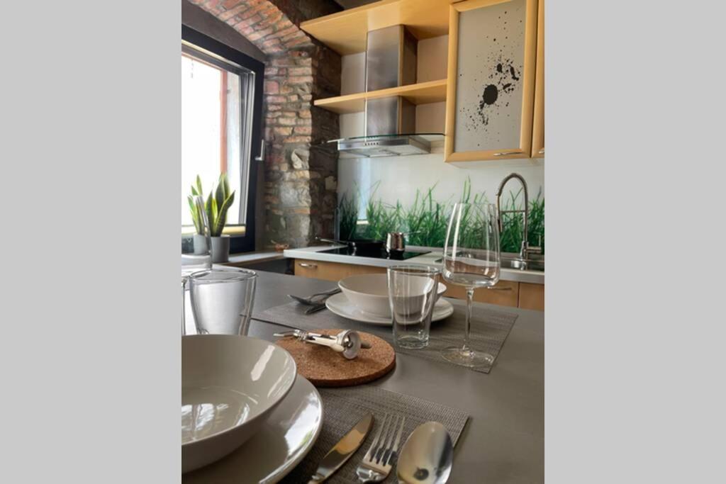 Stylish One Bedroom Apartment Near The Riva Izola Exterior foto